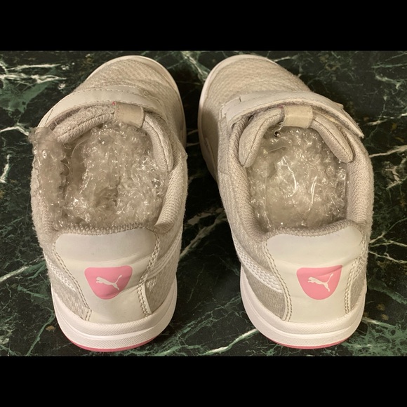 Puma little girl size 1Uk , 2C US - Picture 5 of 10